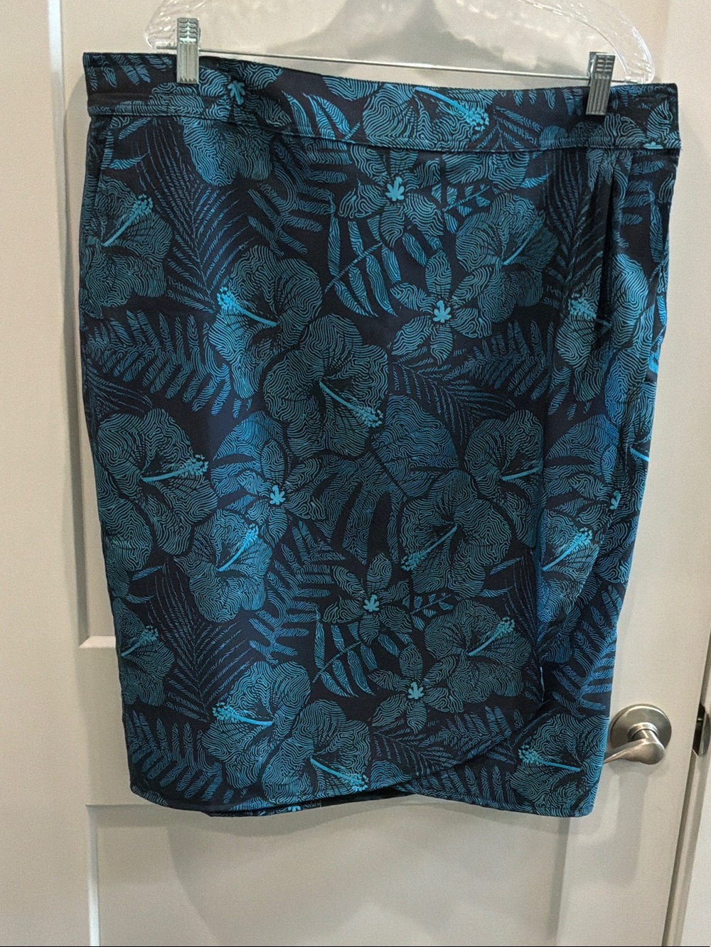 RipSkirt Hawaii Paia Maui Adjustable Waste Women's Blue Floral Swim Skirt Cover